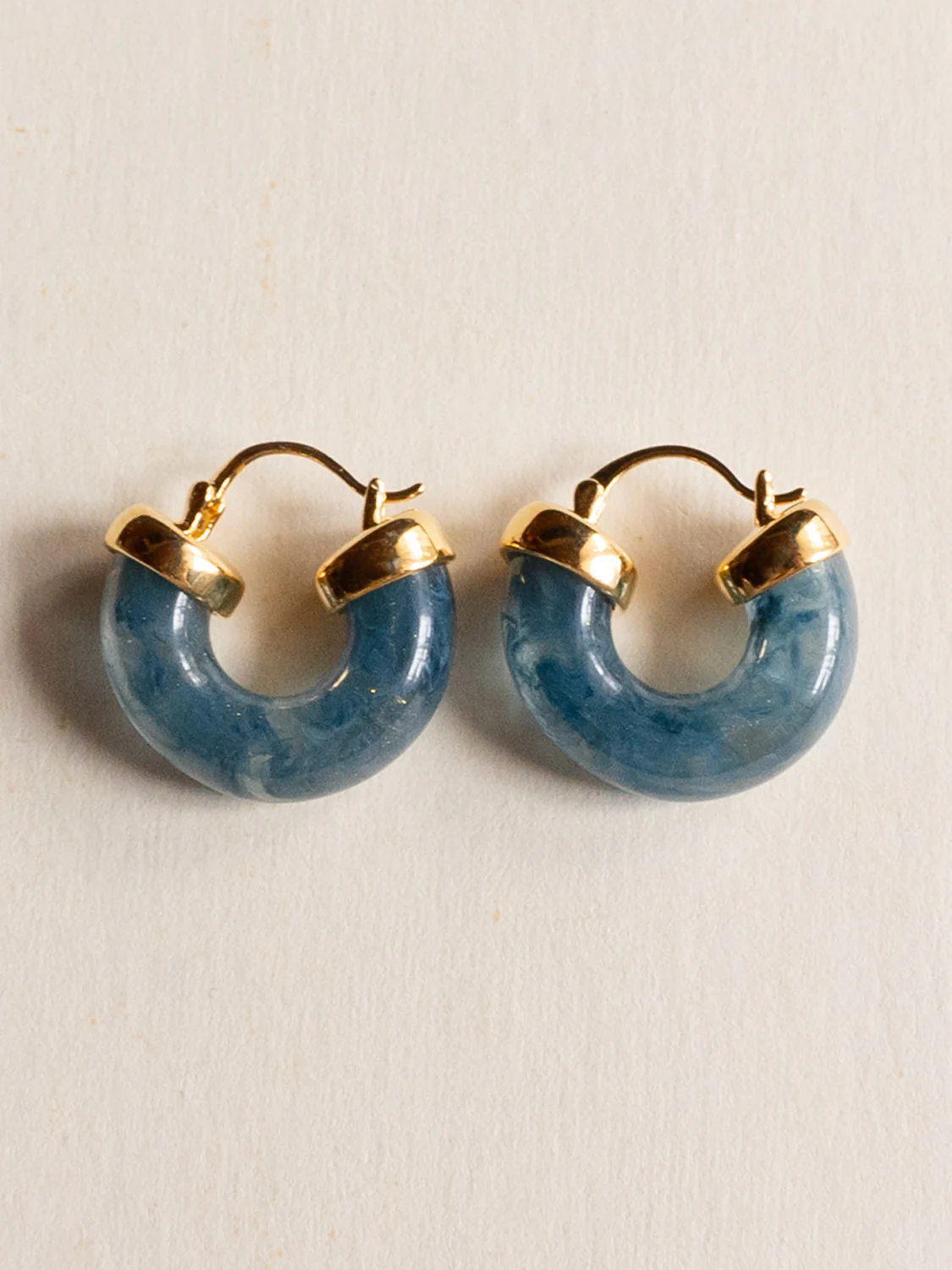 Chic Round Resin Hoops - Blue