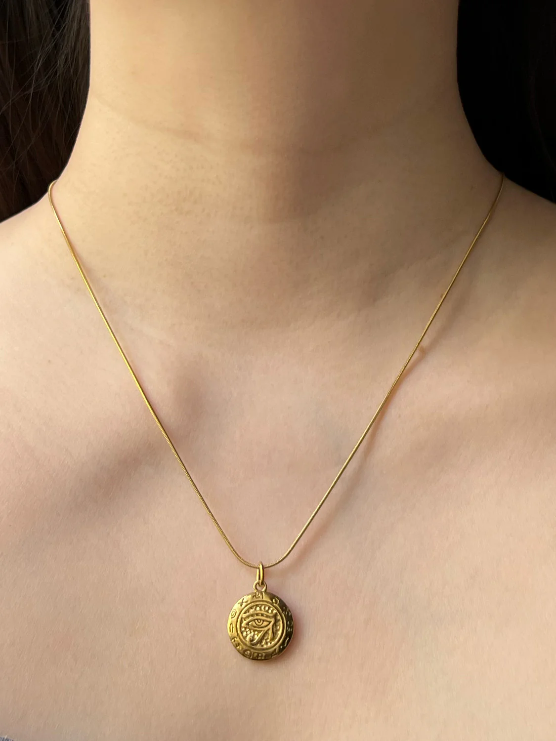 Eye of Horus Necklace - Gold - Image 2