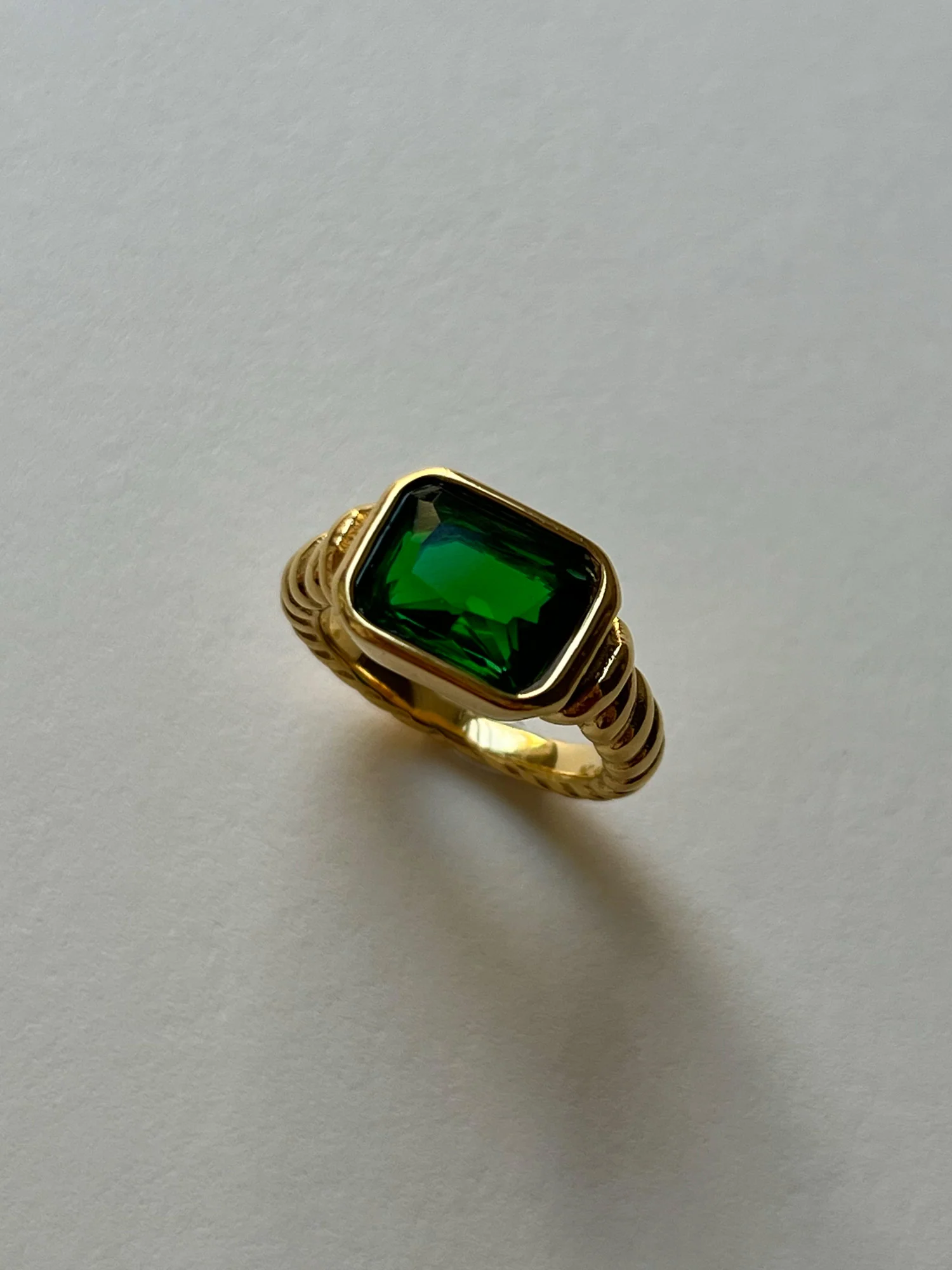 Rectangular Gemstone Twist Ring - Emerald Green