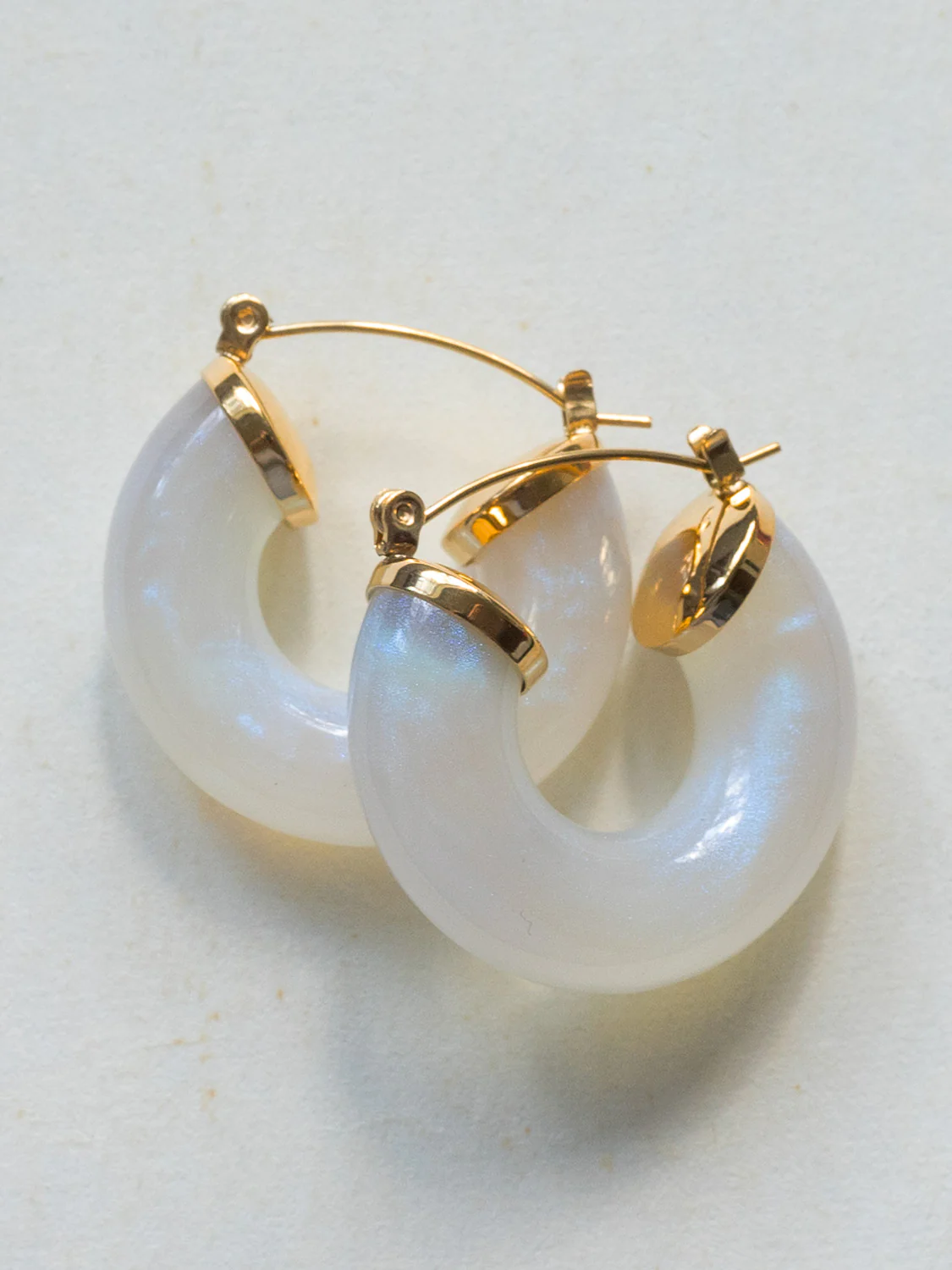Round Resin Hoops - White