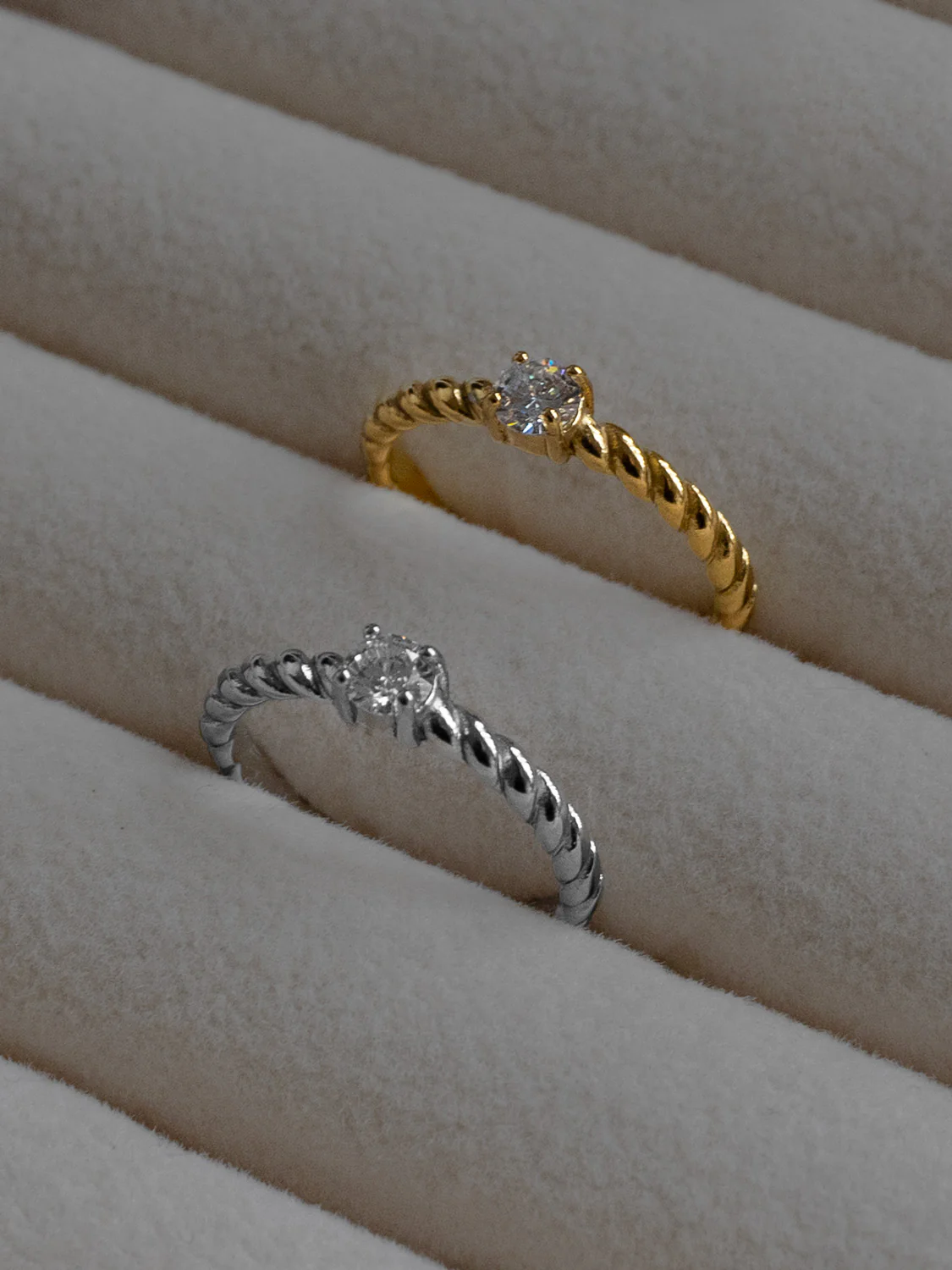 Solo Diamond Twist Ring, Stainless Steel - Silver - Image 3